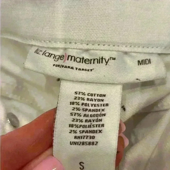 Liz Lange Maternity White Midi Shorts Size Small - Picture 3 of 4